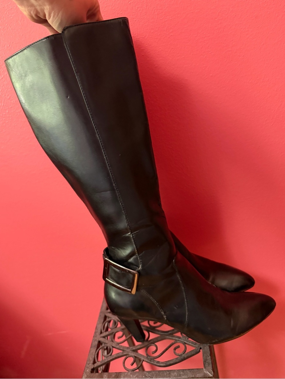 Tabitha Black Knee High Heeled Boots Size 8M Buckle Pointed Toe Y2K